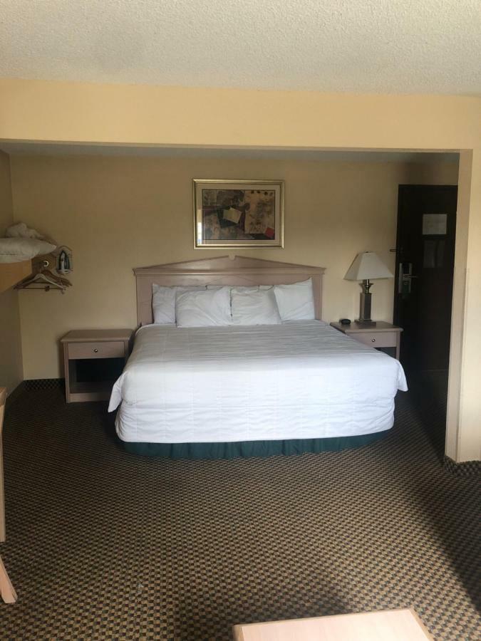 Guesthouse Inn & Suites Eugene/Springfield Esterno foto