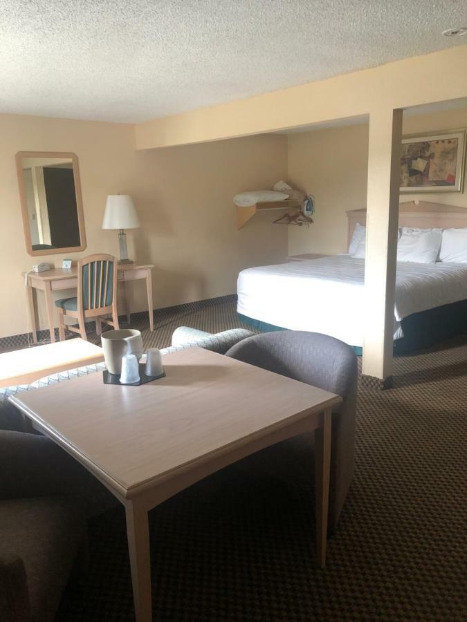 Guesthouse Inn & Suites Eugene/Springfield Esterno foto